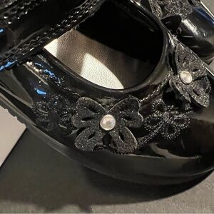 Shoes Rachel Shoes girls size 10 black